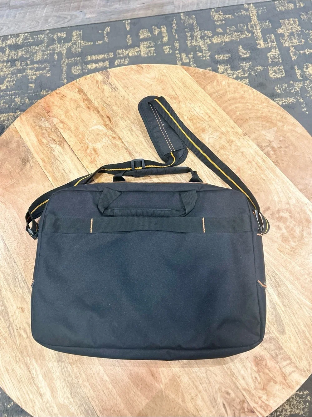 Solo black/orange computer bag 3 compartments